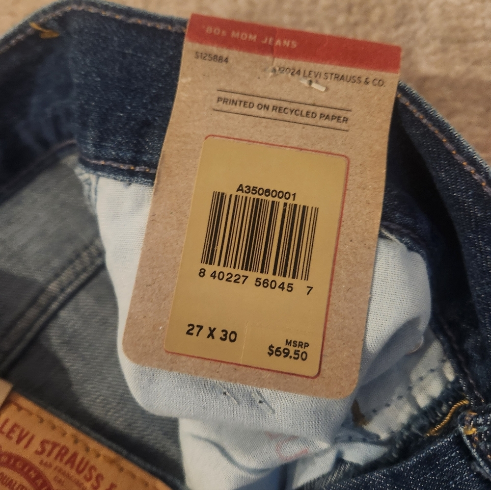 Brand New With Tags Classic Levis 80s Mom Jeans High Rise Size 27x30 - Picture 6 of 6